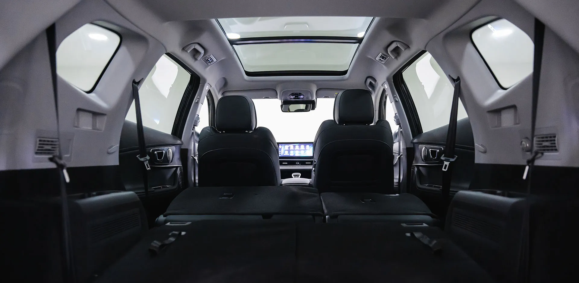 19304-interior-d6