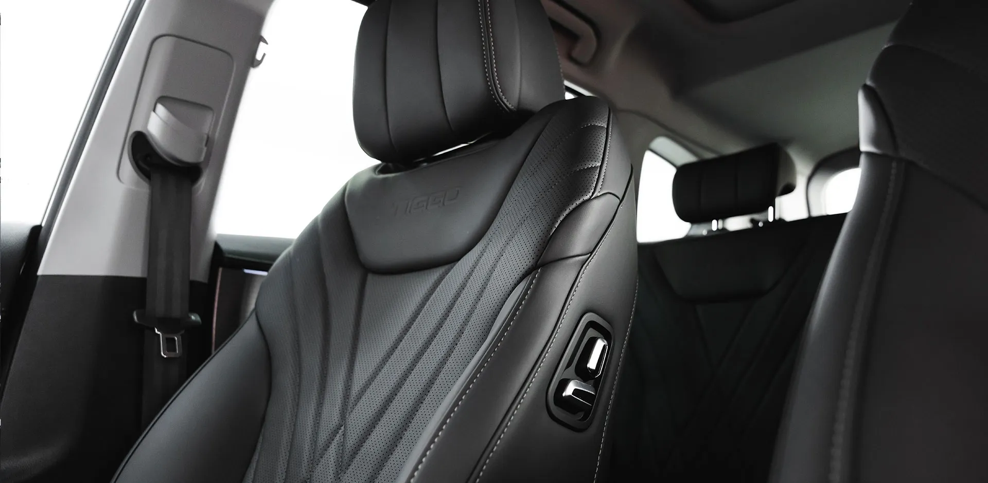 98698-interior-d5